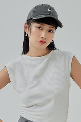 'W' Cap